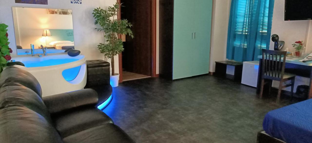 ג'נובה Hotel Youri Il Magnifico מראה חיצוני תמונה
