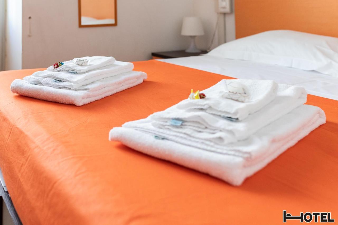 ג'נובה Hotel Youri Il Magnifico מראה חיצוני תמונה